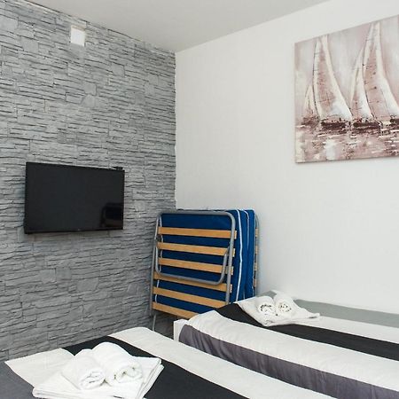 Studio Apartment Bilic Шибеник Экстерьер фото
